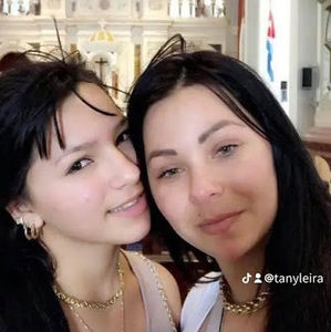 Meet your Posher, Tania